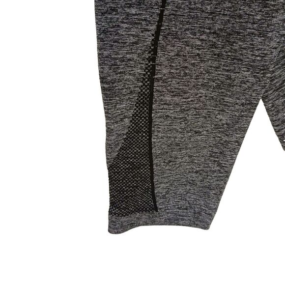 New Mix Leggings Activewear Size M GRAY Modern Yoga Gym Sporty Stretch Yoga - Picture 9 of 16
